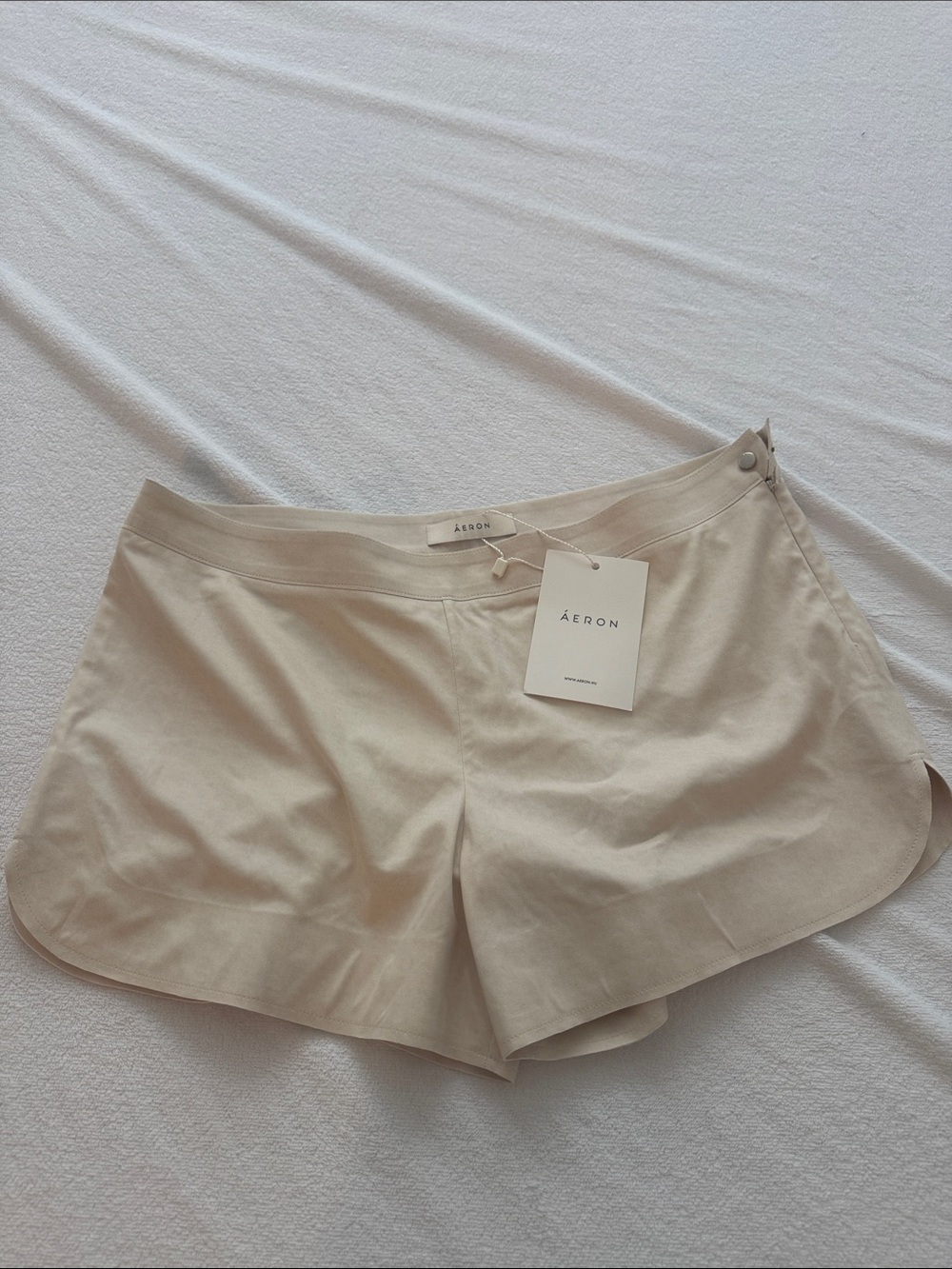 Aeron Cream Athletic Shorts — Lightweight Everyday Performance